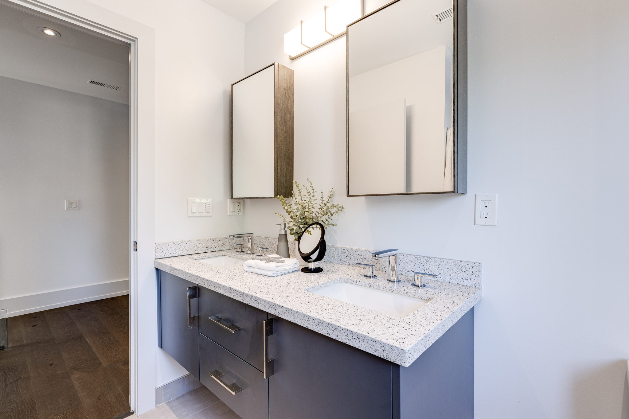 Toronto property showcase — delivered property photograph 23