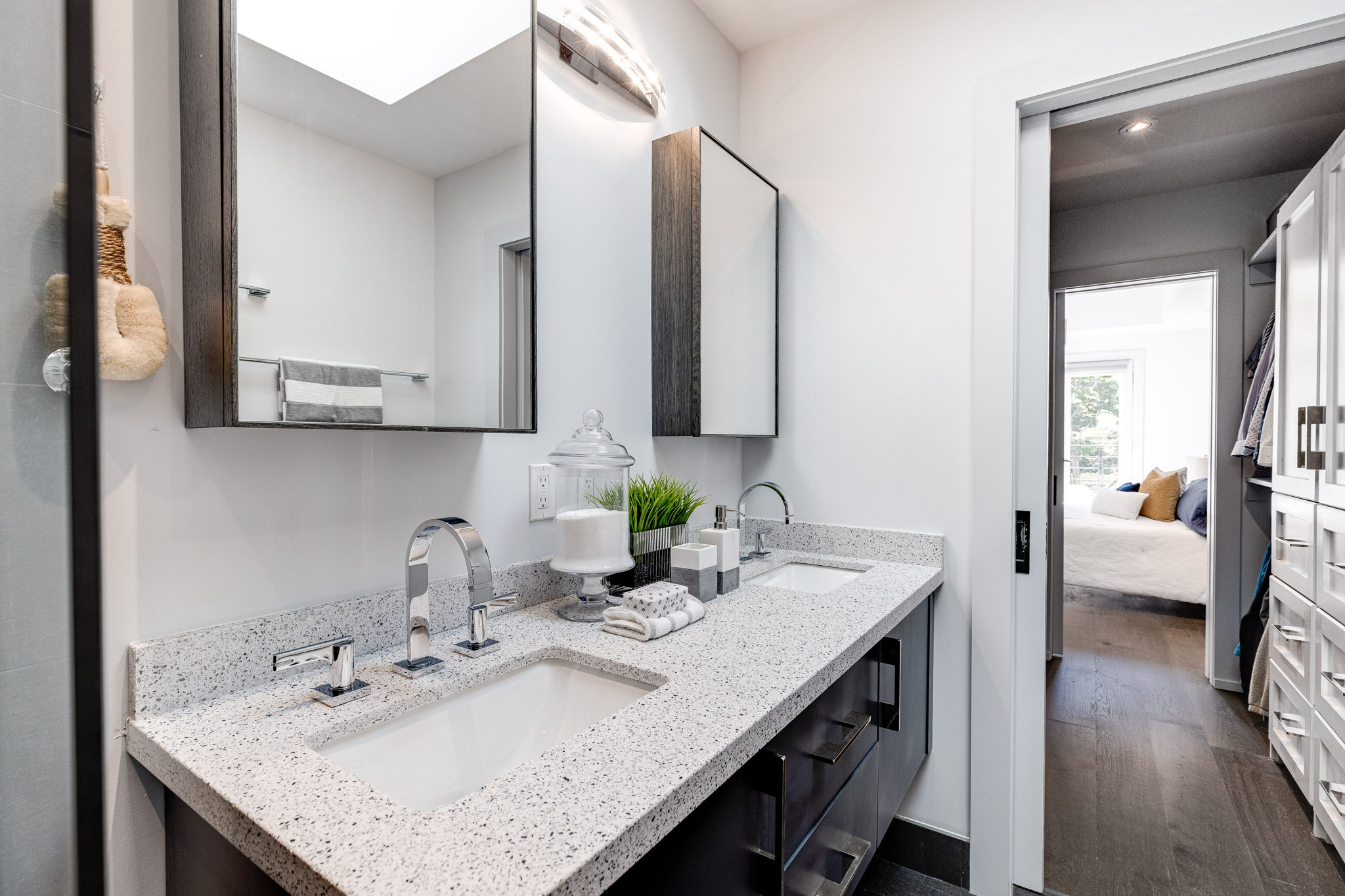 Toronto property showcase — delivered property photograph 38