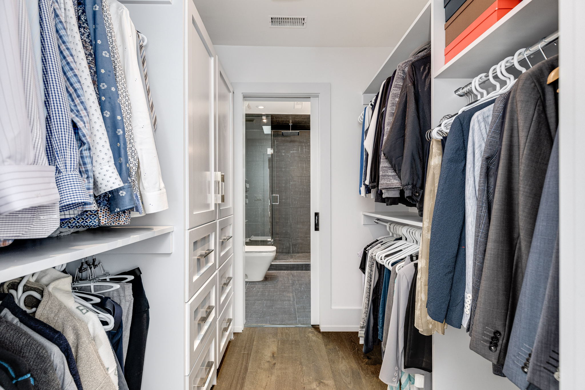 Toronto property showcase — delivered property photograph 35