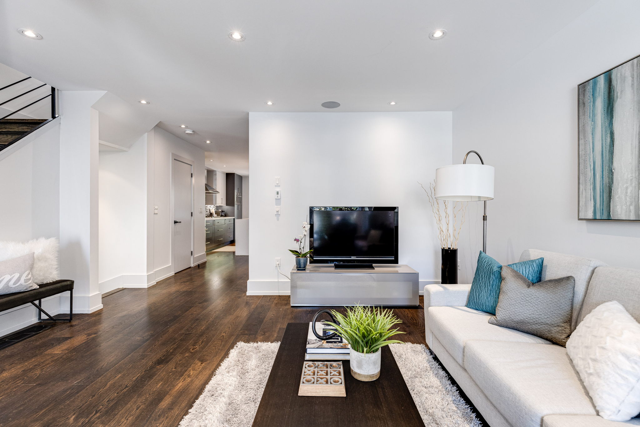 Toronto property showcase — delivered property photograph 9