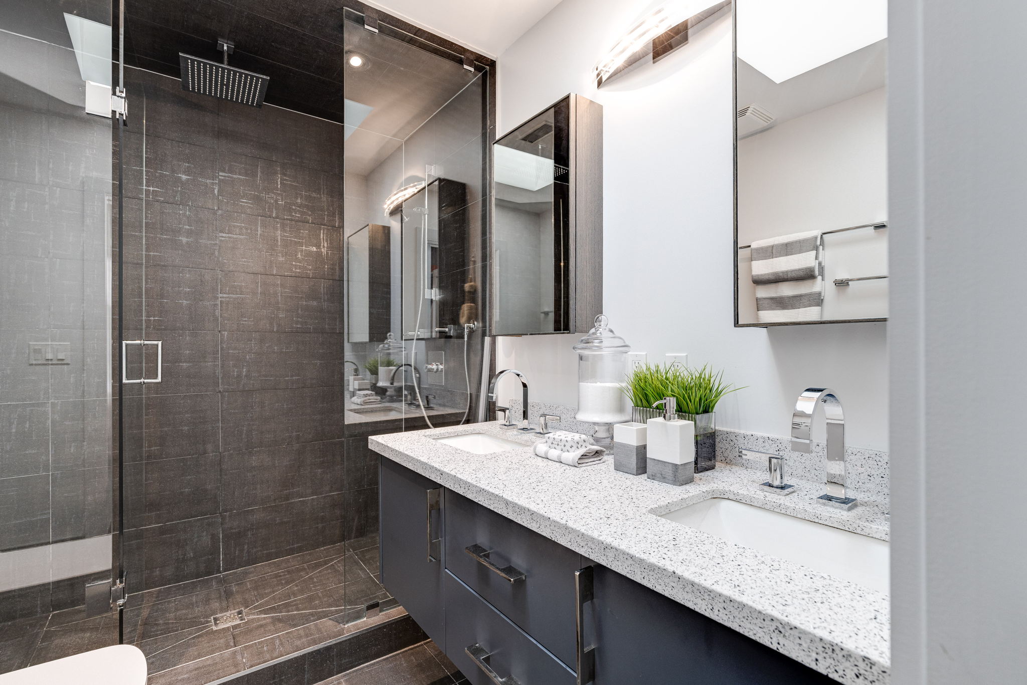 Toronto property showcase — delivered property photograph 36