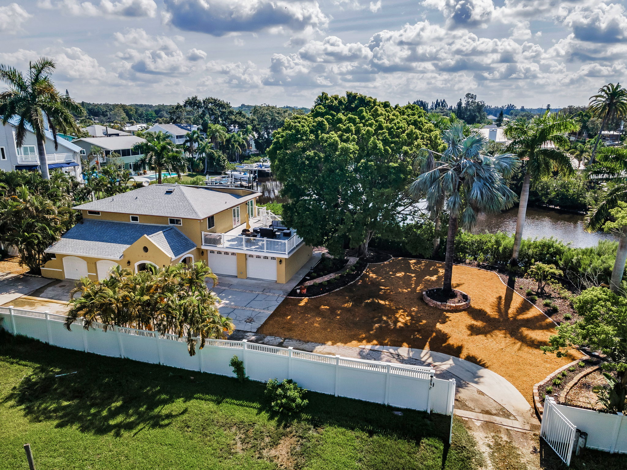 Aerial (26)