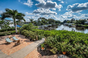 Deck8 View