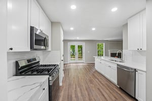 Wake Robin Way-S2504-013.jpg
