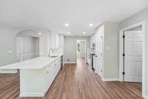 Wake Robin Way-S2504-014.jpg