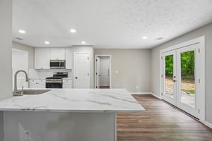 Wake Robin Way-S2504-018.jpg