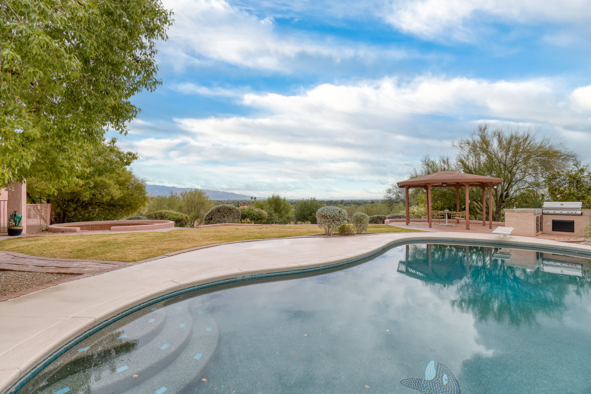 Views to the Rincon and Santa Rita Mountains