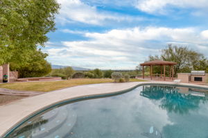 Views to the Rincon and Santa Rita Mountains