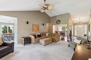 Briar Lakes Dr-S0710-009.jpg