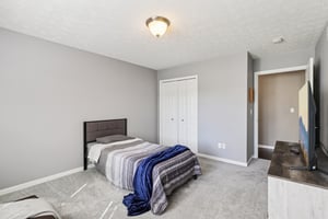 Briar Lakes Dr-S0710-036.jpg