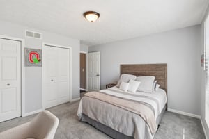 Briar Lakes Dr-S0710-041.jpg