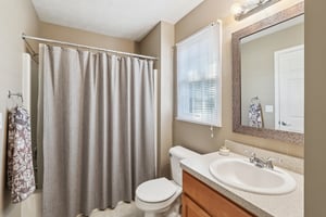 Briar Lakes Dr-S0710-042.jpg