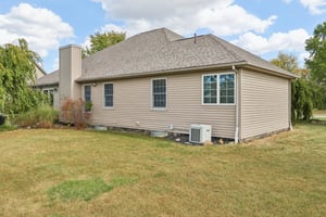 Briar Lakes Dr-S0710-066.jpg