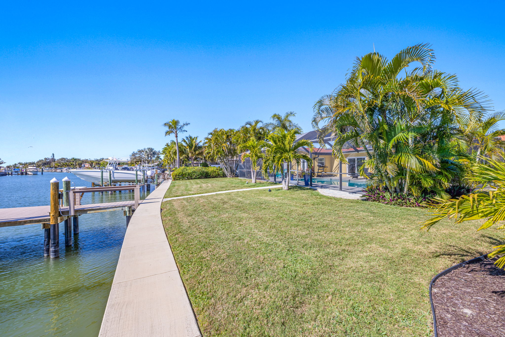 31 - 3784 42nd Ave S, St. Petersburg, FL 33711