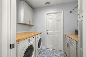 22 - 3784 42nd Ave S, St. Petersburg, FL 33711