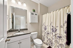  Photo 44