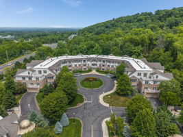 Building 3 Two garage parking spaces (#?s 27 & 43), with storage, provide direct access to the buildings elevator, which delivers you to the largest 3 bedroom, 3 bath townhouse.