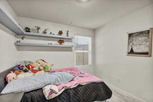  Photo 37