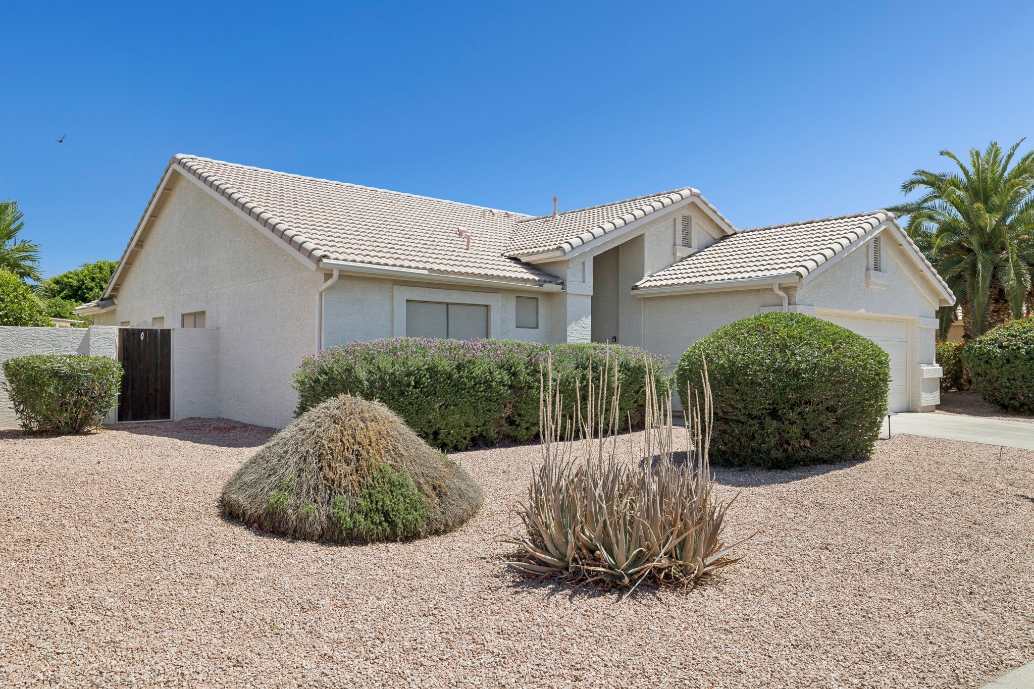 3795 N 150th Dr - 004.jpg