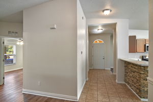  Photo 0