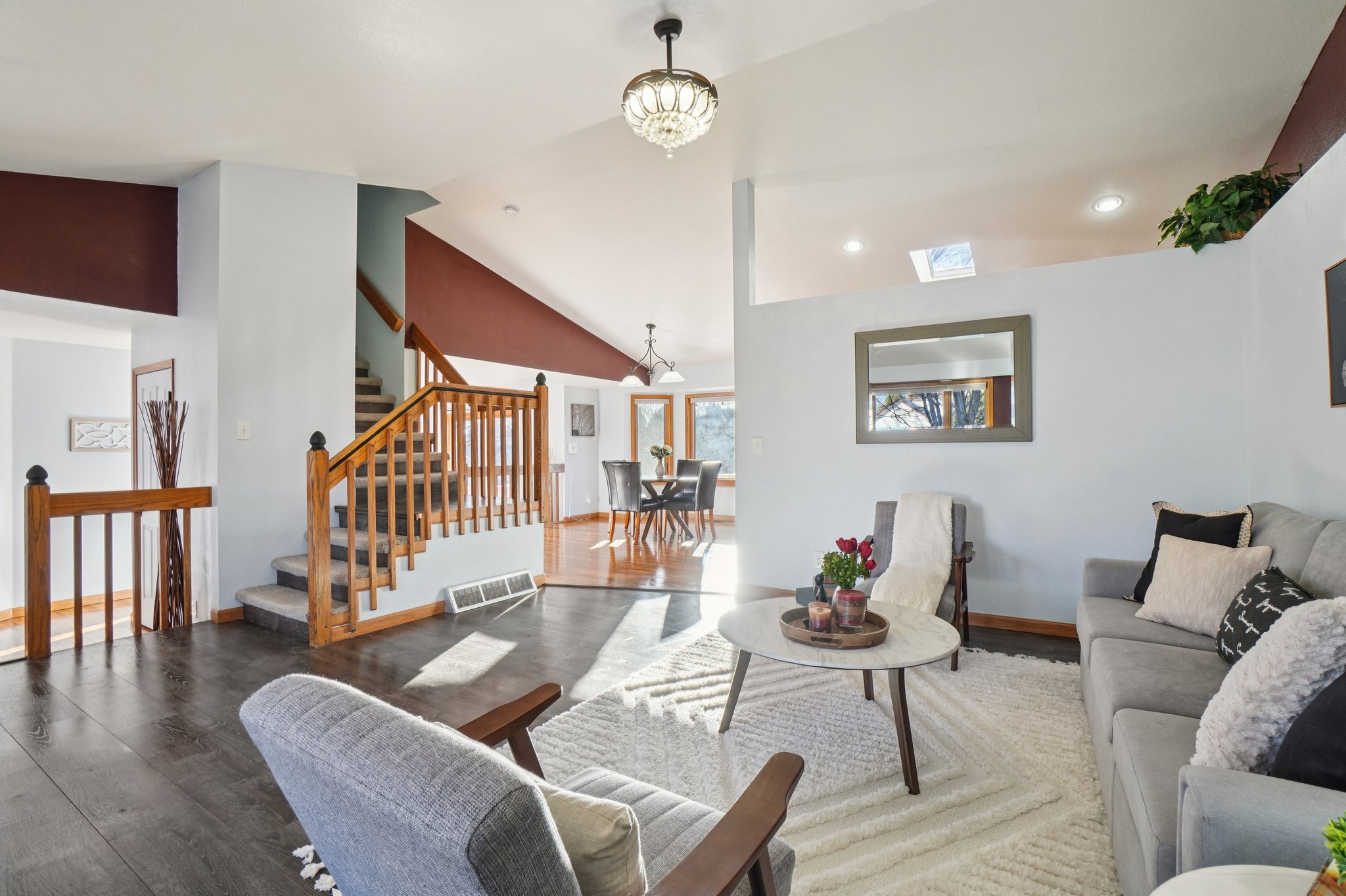 Larkspur Dr-S1203-007.jpg
