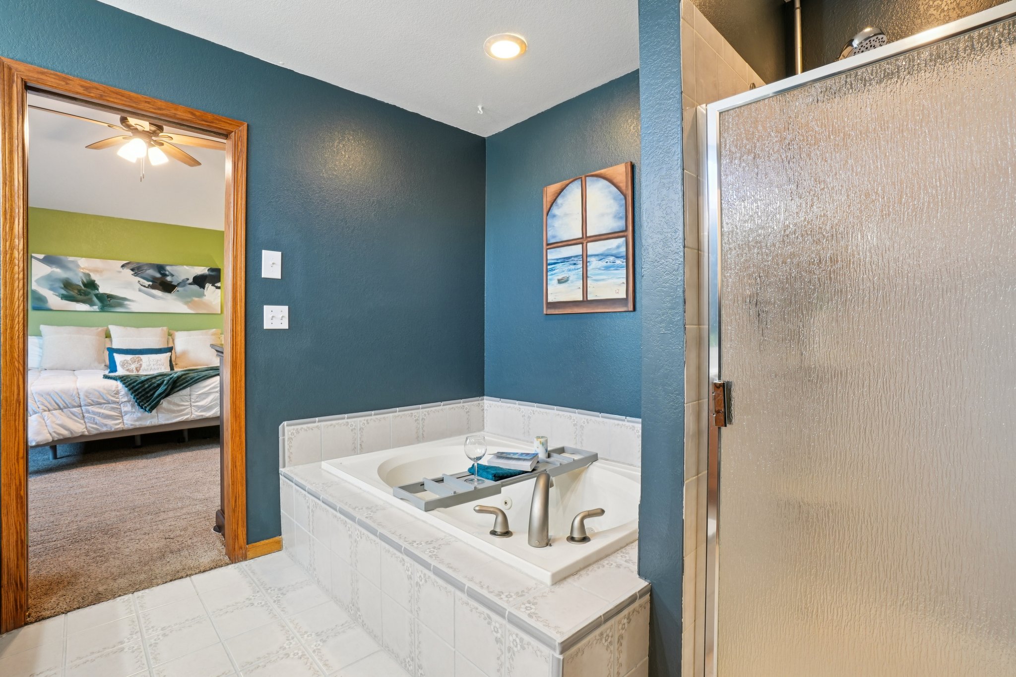 Larkspur Dr-S1203-023.jpg