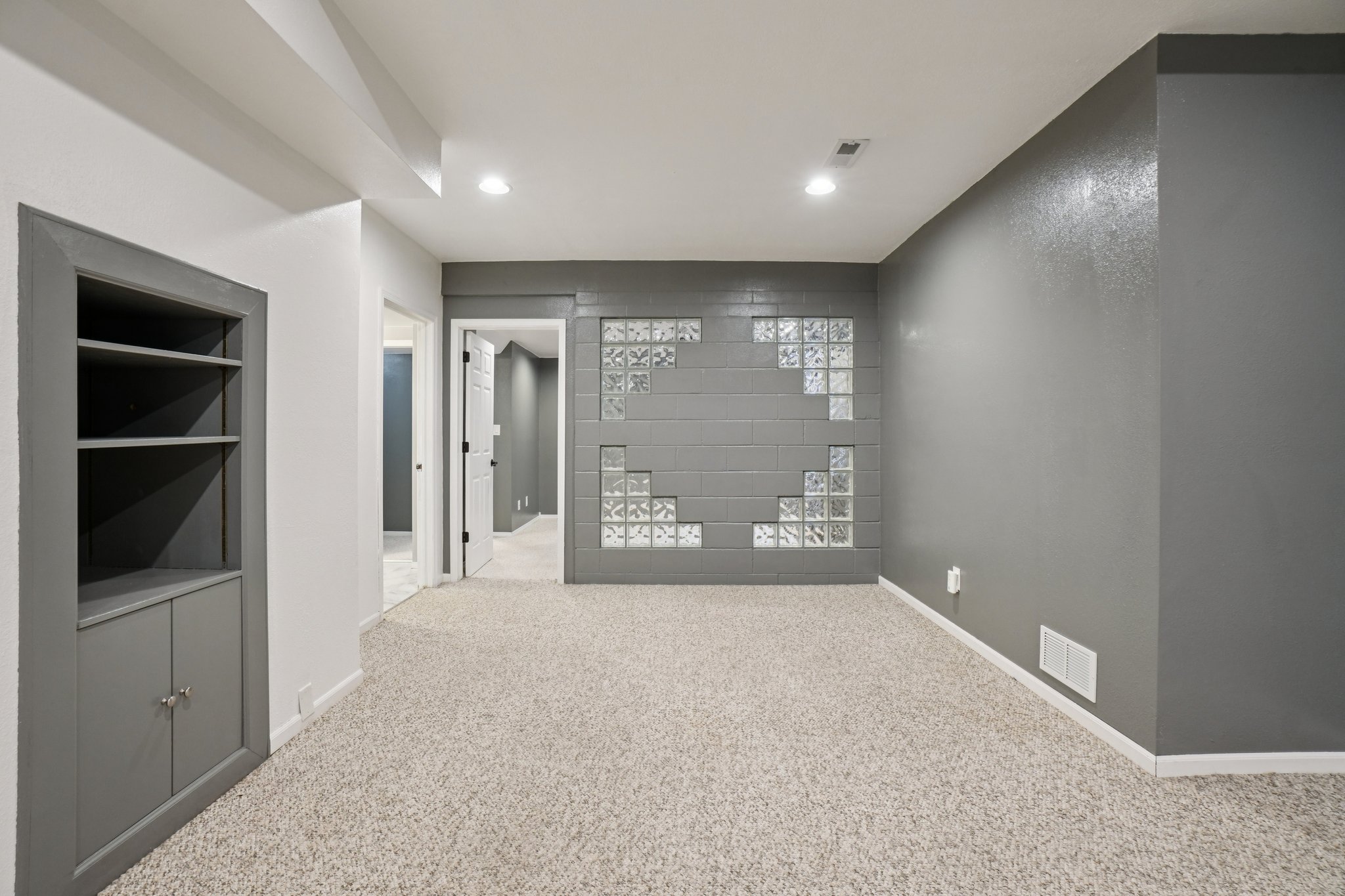 Larkspur Dr-S1203-031.jpg