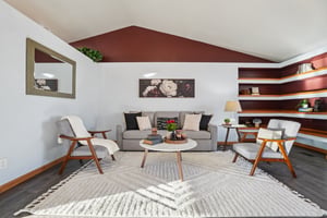 Larkspur Dr-S1203-006.jpg