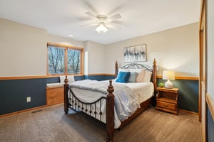 Larkspur Dr-S1203-016.jpg