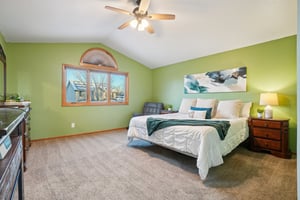 Larkspur Dr-S1203-020.jpg
