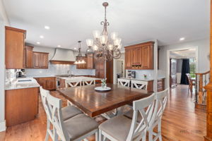 Kitchen/Breakfast Area