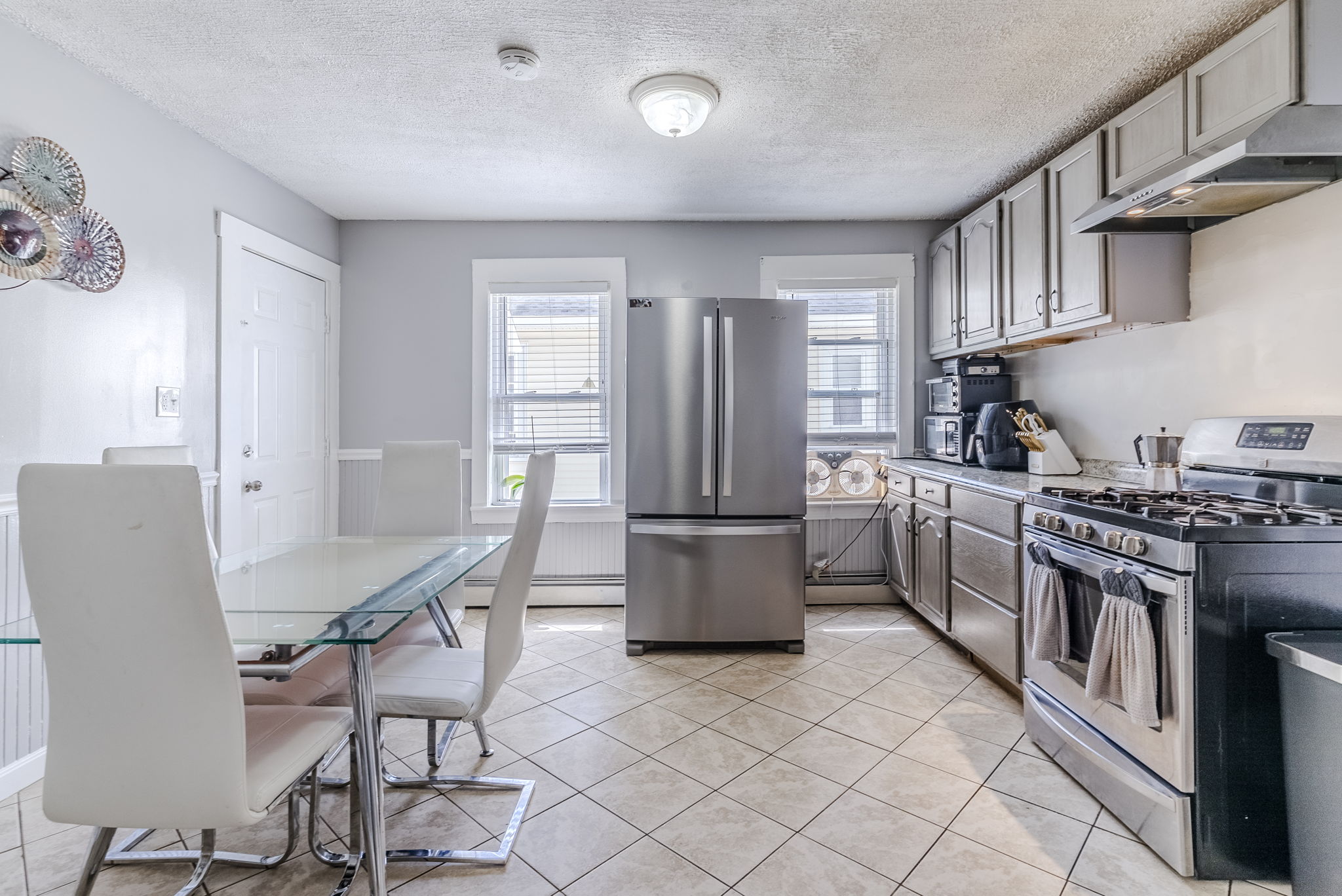 Kitchen/Breakfast Area