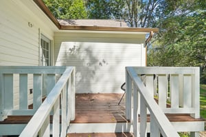 6th St-S0310-027.jpg