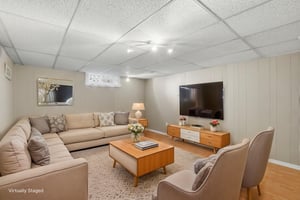 38 alayne cres - final listing photos-033 virtually staged.jpeg