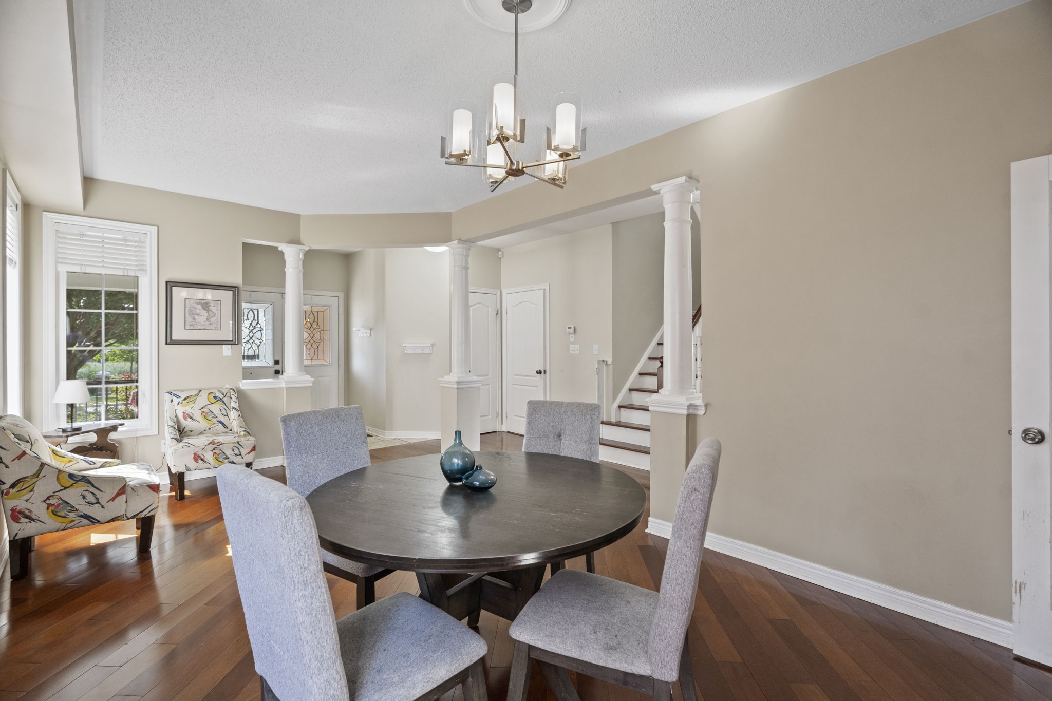 38 Amanda Ave Whitby, ON L1M 1K4