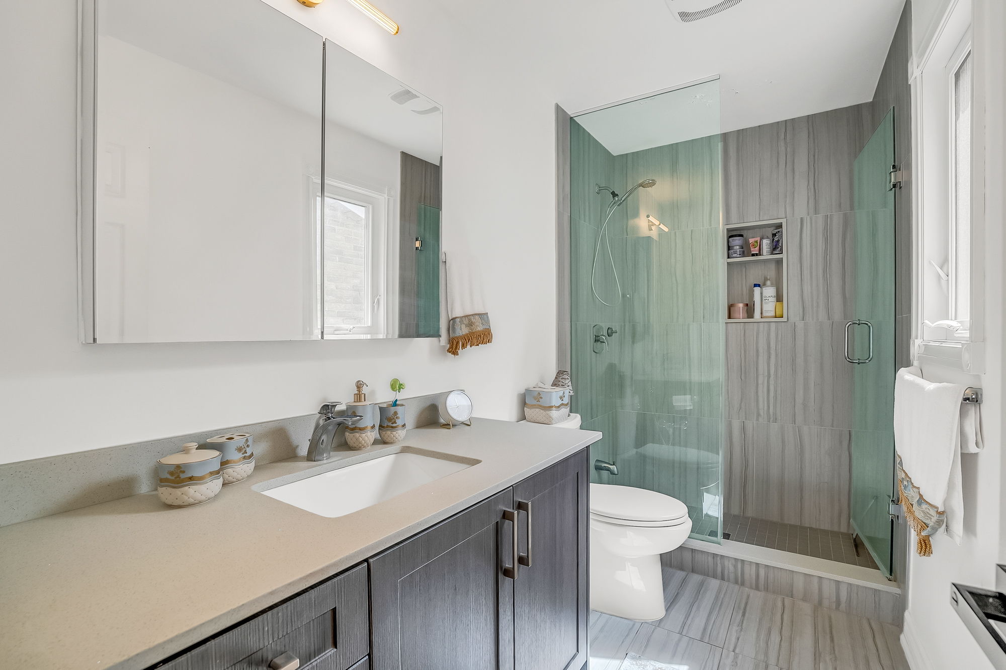 30-primary ensuite1
