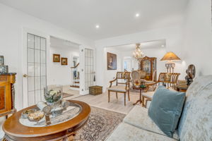 8-living room3