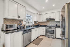 19-kitchen1