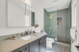 30-primary ensuite1