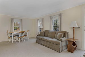 38 Blueberry Ln, Chatham, MA 02633, USA Photo 6