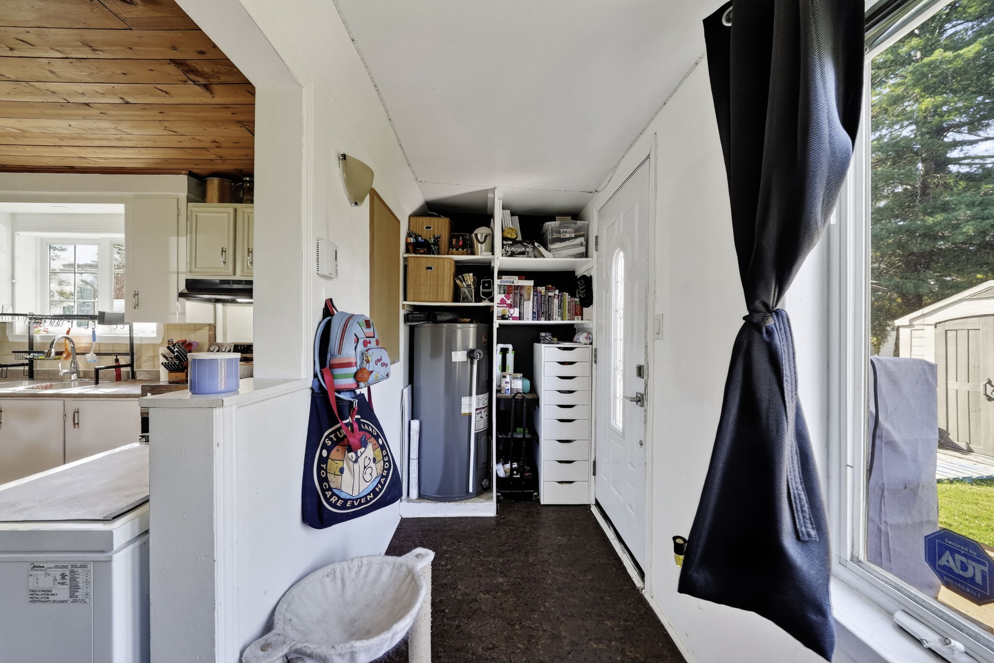  Photo 16