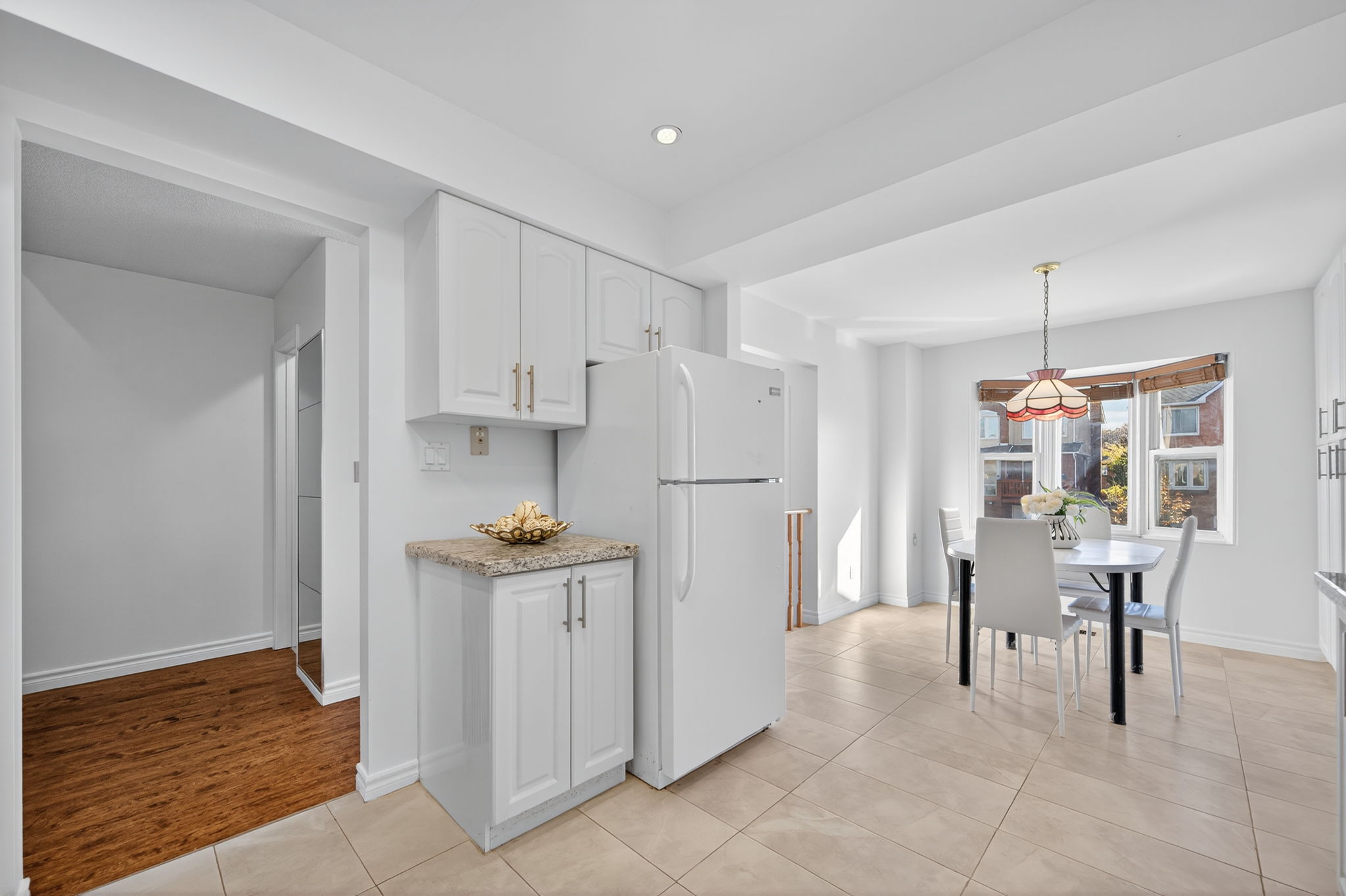 38 Carnival Ct Toronto, ON M2R 3T8
