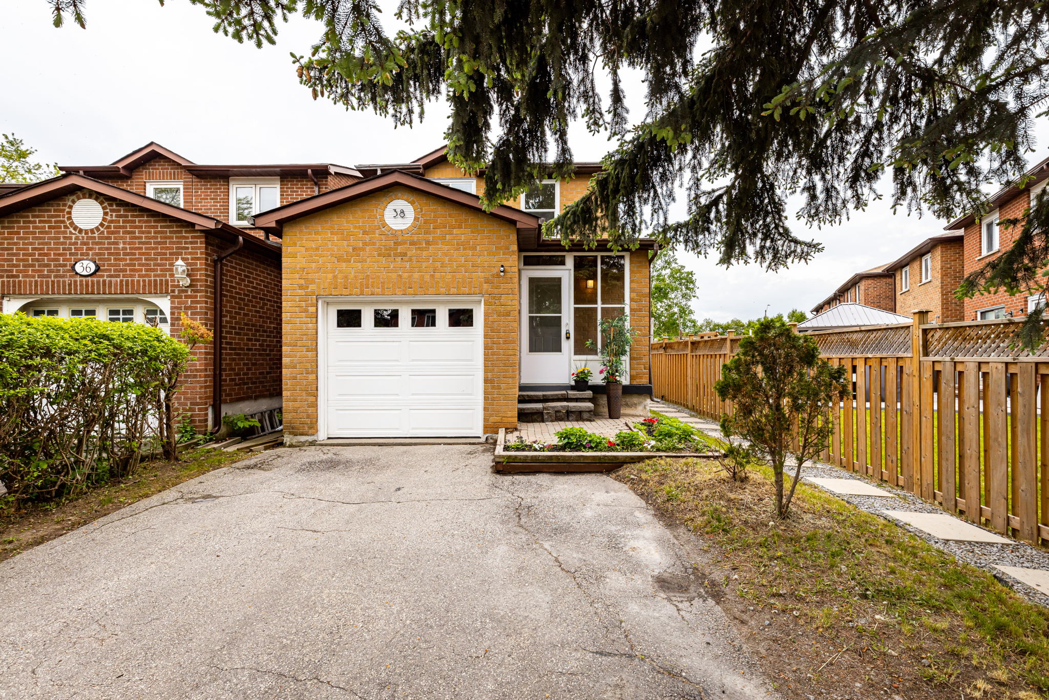 Markham property showcase — delivered property photograph 2