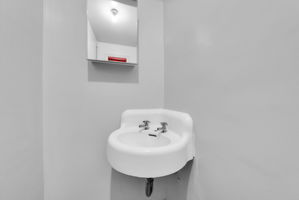 Photo 34