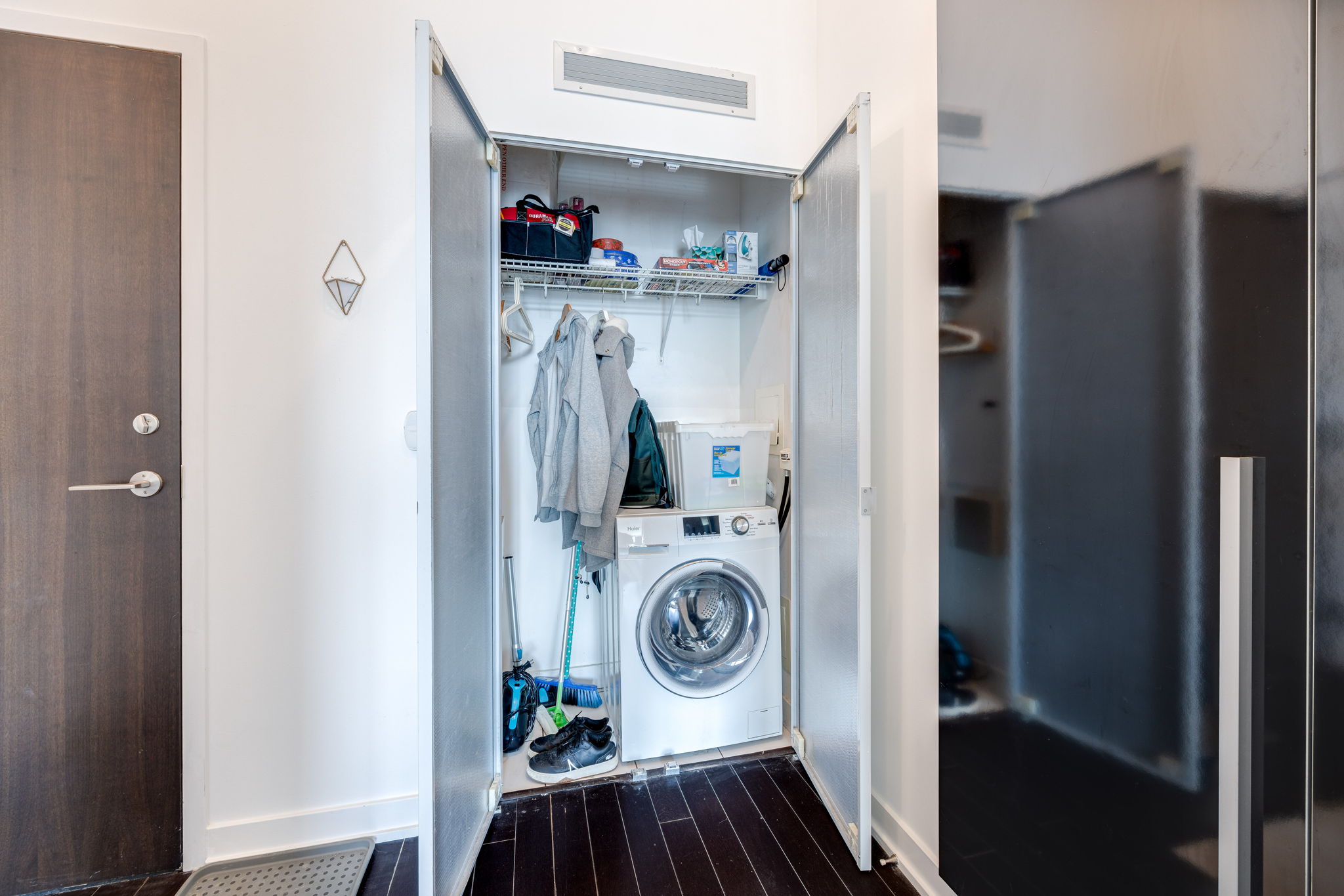 Toronto property showcase — delivered property photograph 25