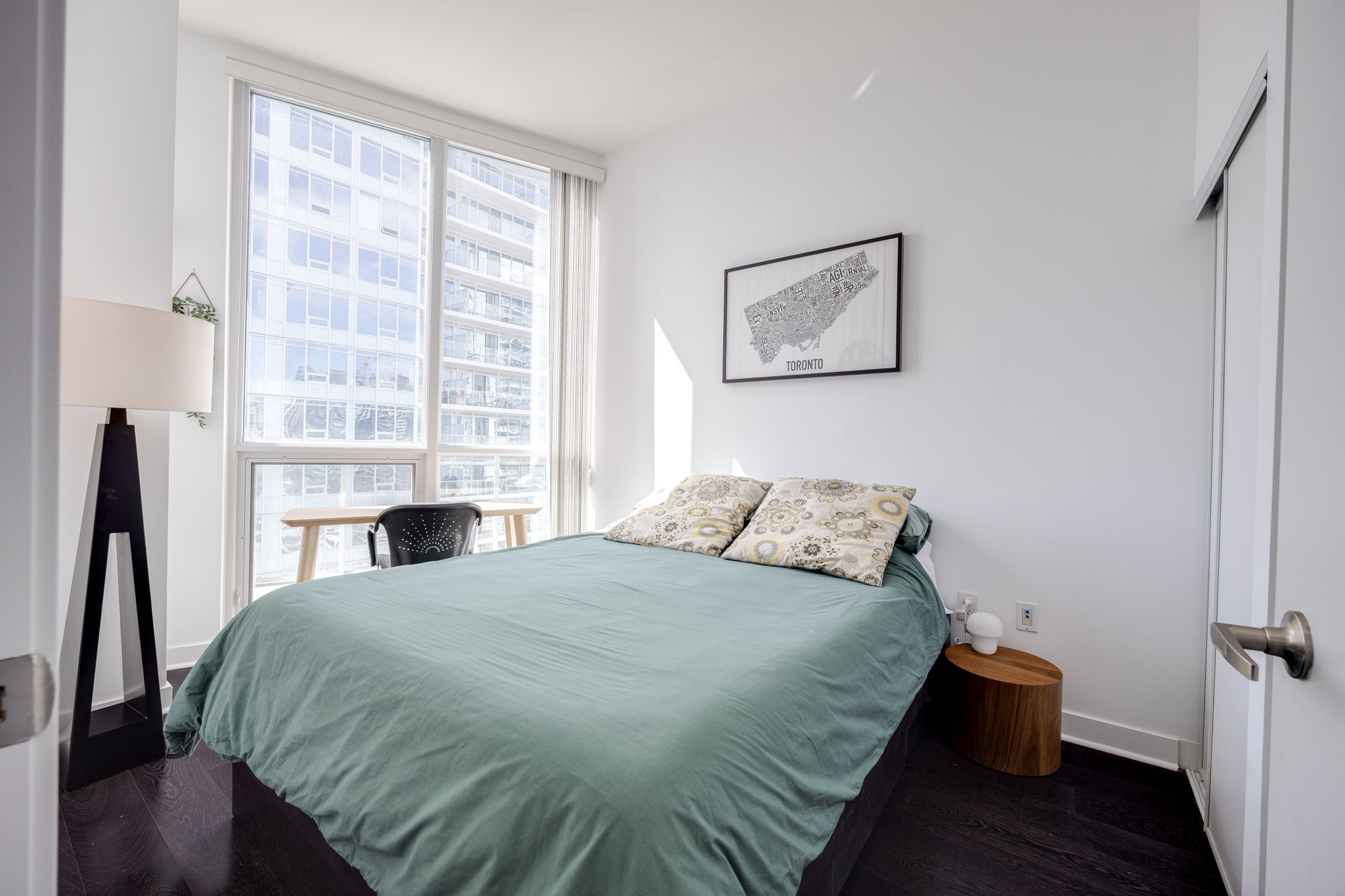 Toronto property showcase — delivered property photograph 19