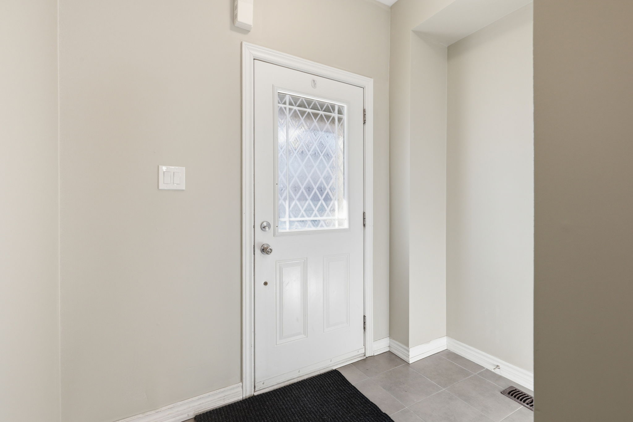 Barrie property showcase — delivered property photograph 3