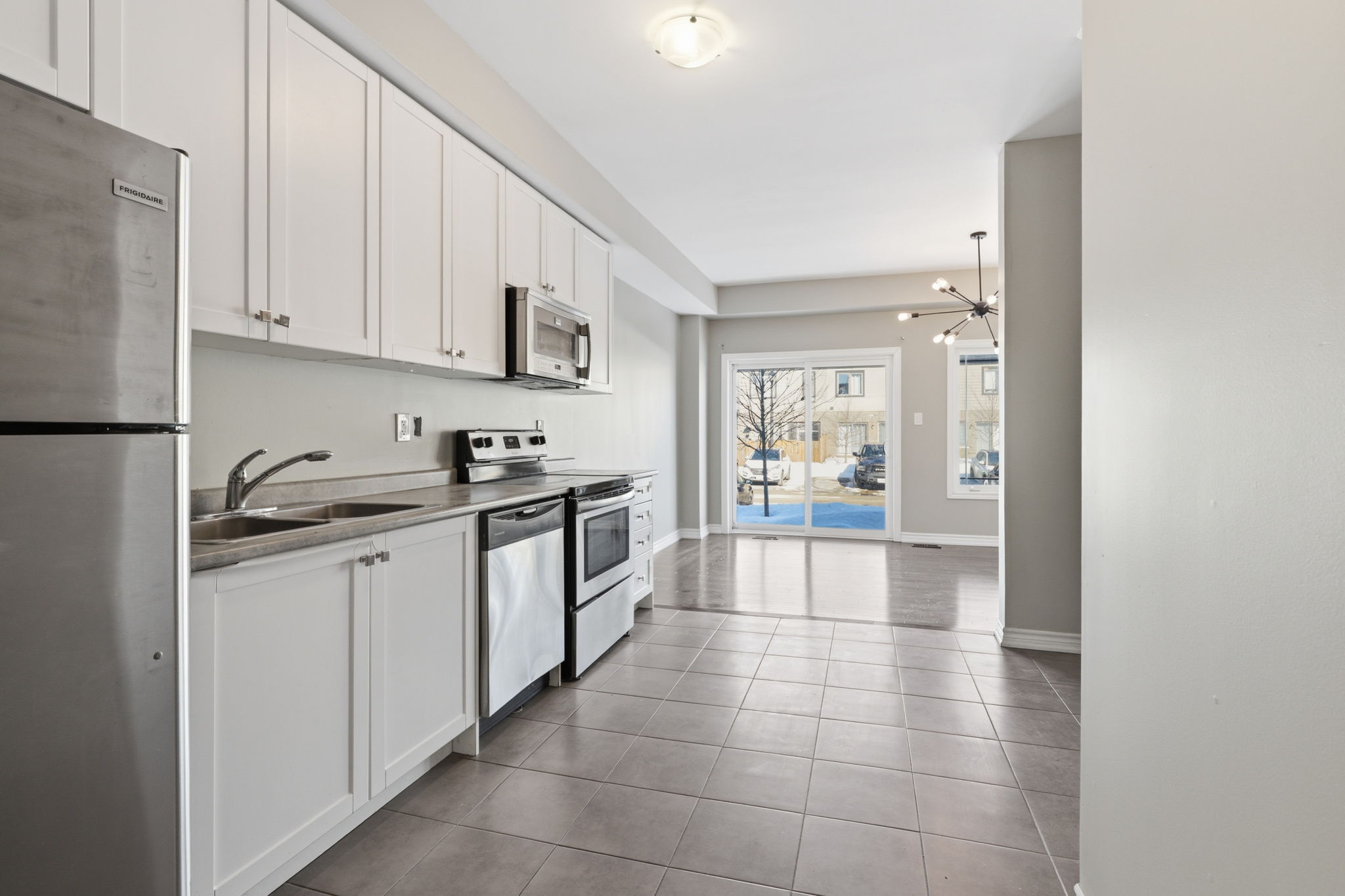 Barrie property showcase — delivered property photograph 4