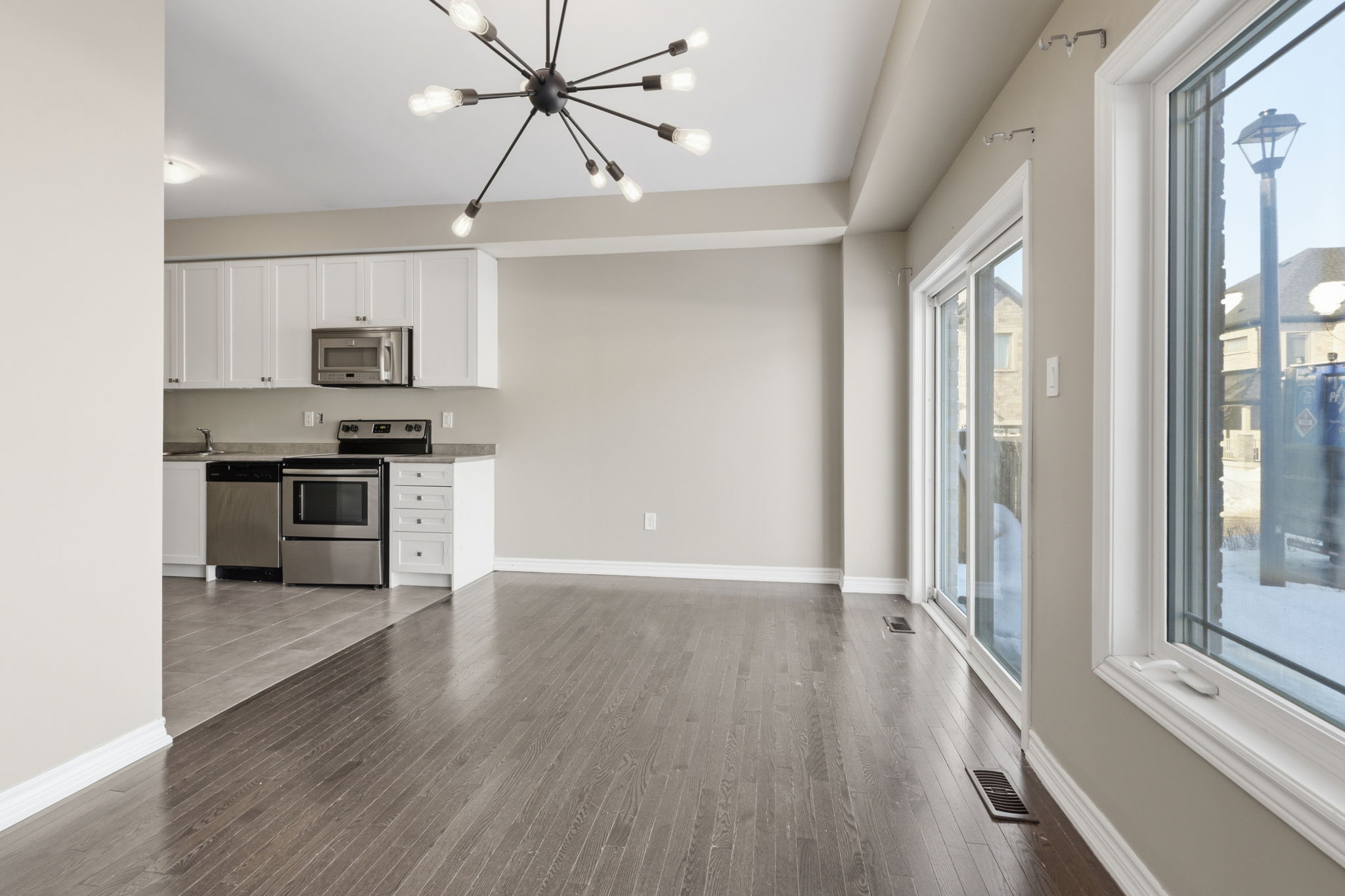 Barrie property showcase — delivered property photograph 9
