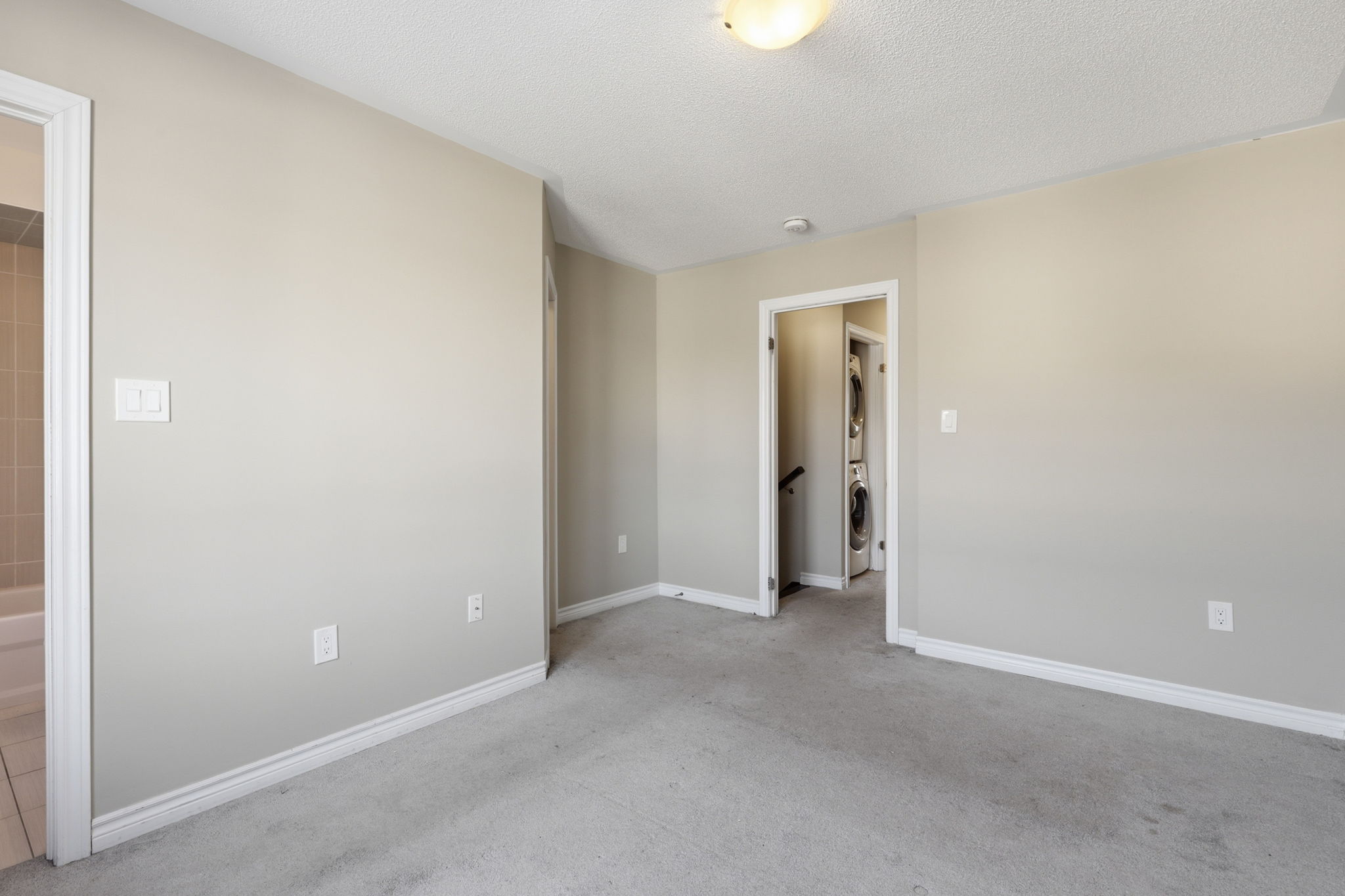 Barrie property showcase — delivered property photograph 14